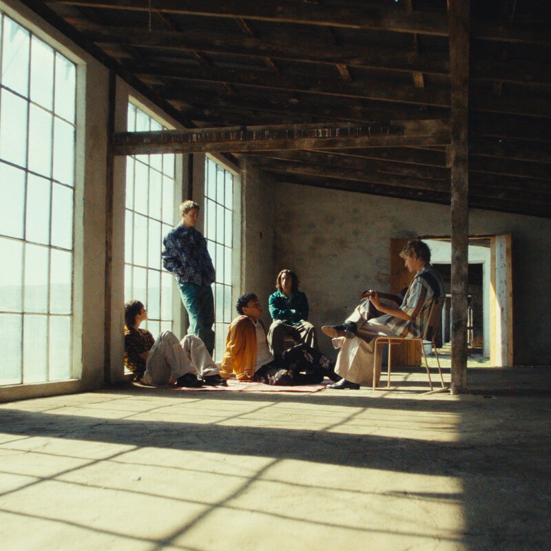 Unable to view the image, Please provide a valid URL.