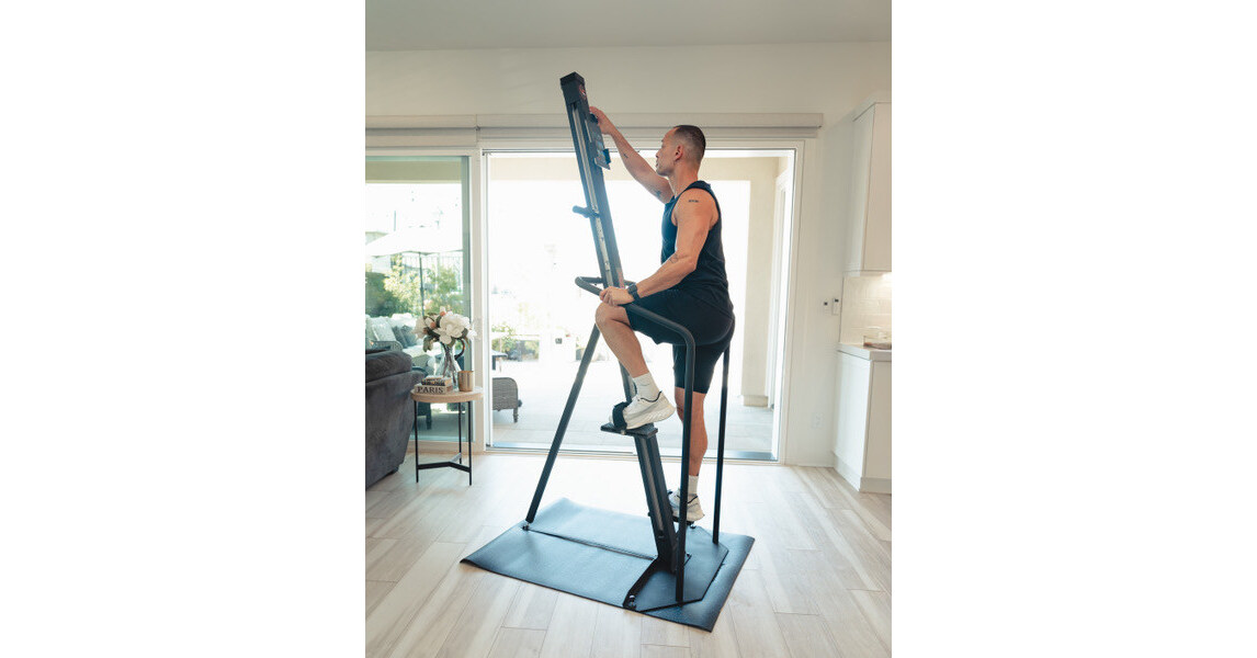 VersaclimberのVirtual Fitness Challengeは、自宅からのエベレストの上昇に3,000+以上を引き付けます