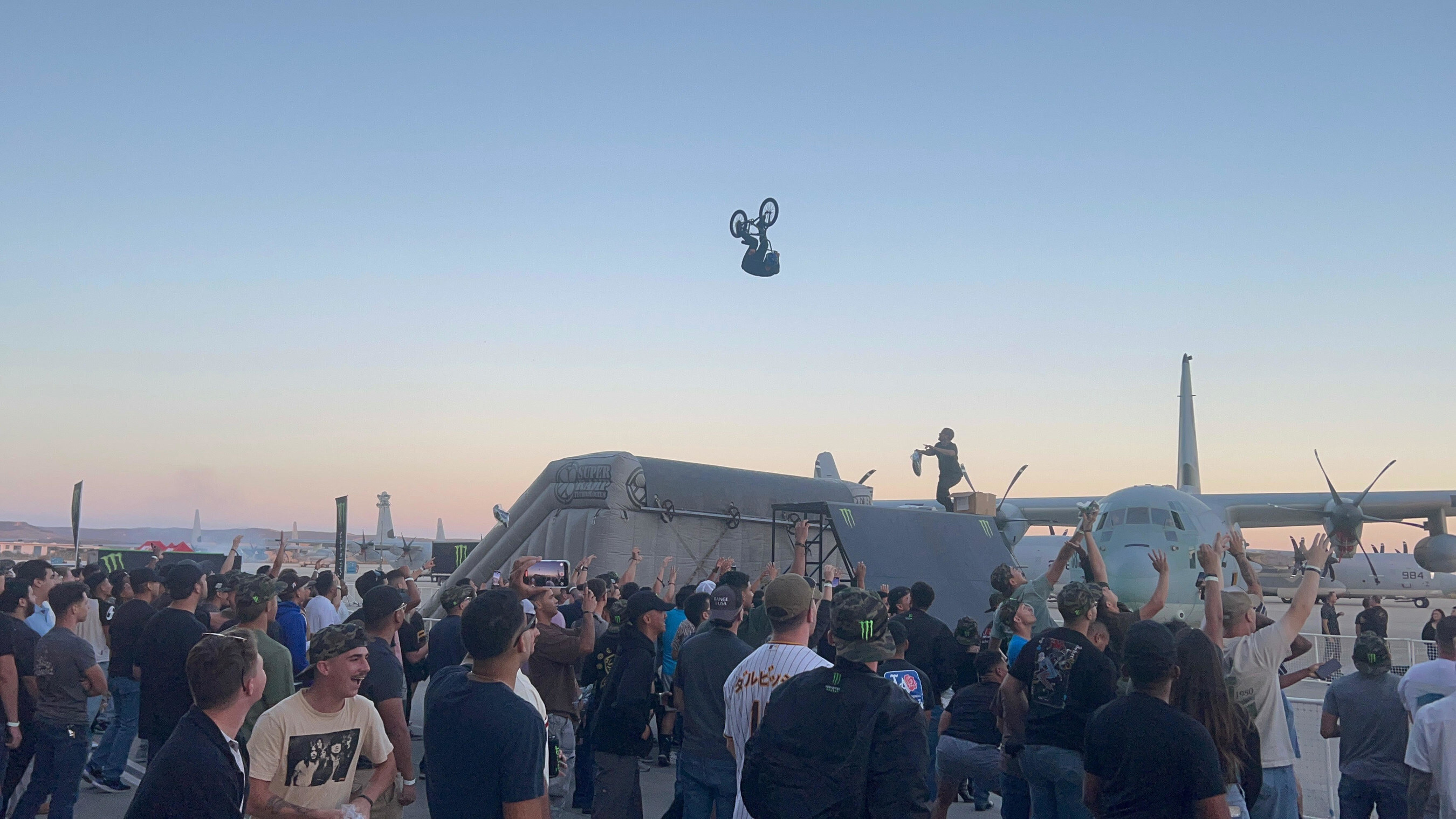 Unable to view the image, Please provide a valid URL.