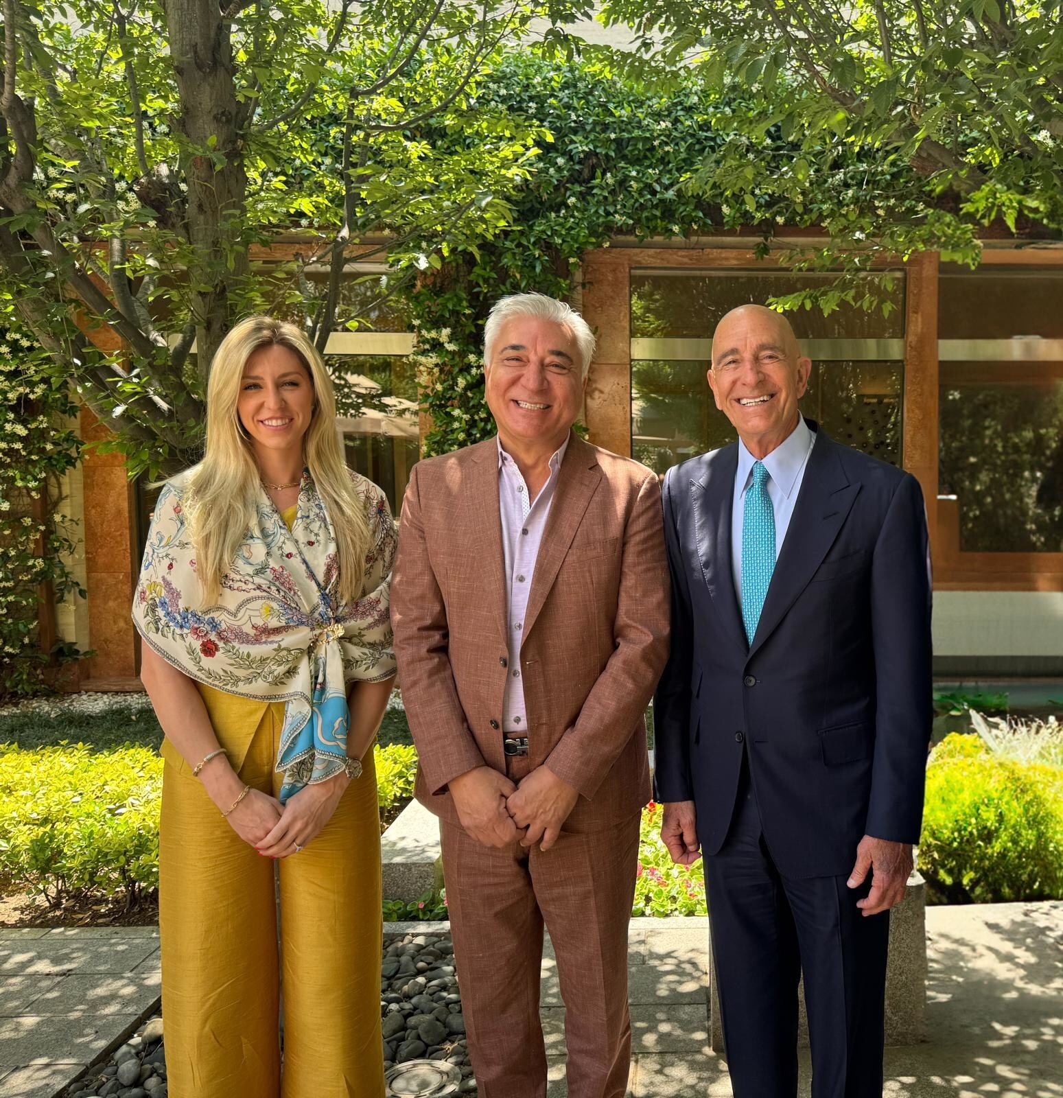 Unable to view the image, Please provide a valid URL.