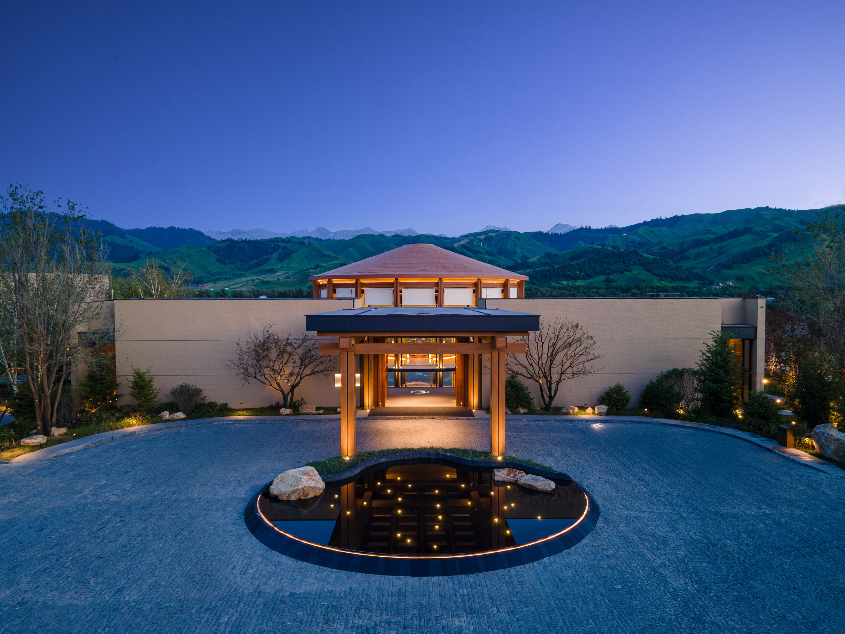 Unable to view the image, Please provide a valid URL.