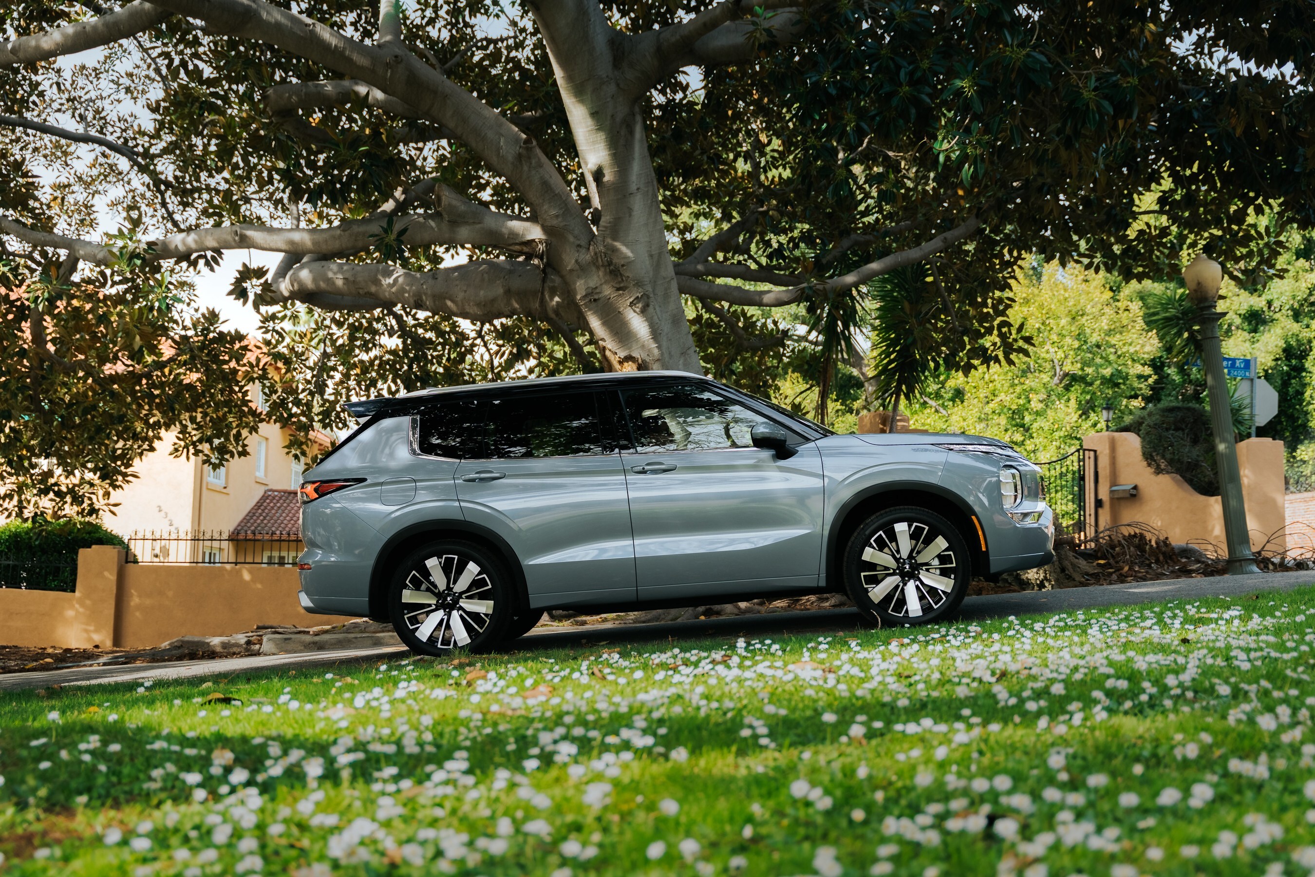 Mitsubishi Motors Reports Q2 2025 Sales