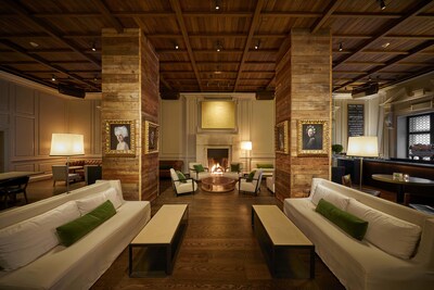 Historic Library Bar at the iconic Ambassador Hotel - photo courtesy of the Chicago Hotel Collection