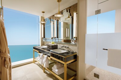 Enclave at Wynn - King Bathroom 
Photo Credit: Robert Miller