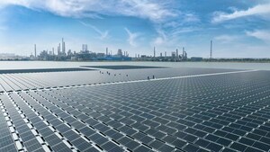 Sinopec lança o primeiro projeto fotovoltaico offshore flutuante da China, promovendo a inovação em energia sustentável