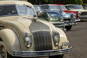 Chrysler Historic Vehicles, Stow 'n Go Challenge and Chrysler Brand CEO Chris Feuell Set to Celebrate Chrysler Century of Innovation at Carlisle Chrysler Nationals Car Show