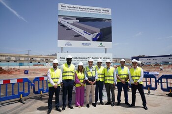 Spanish Government Delegation Visits Desay SV