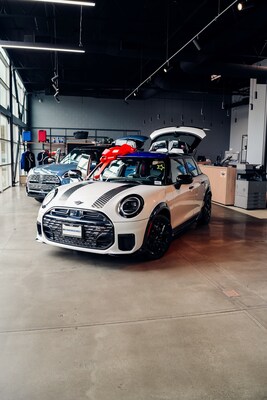 2025 MINI Cooper Hardtop 4-Door with JCW Trim Package, MINI of Downtown Los Angeles