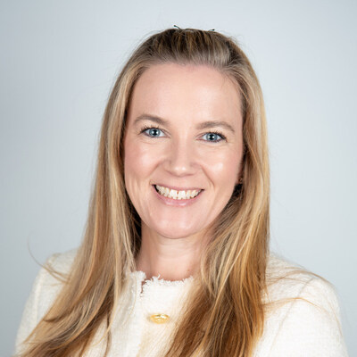 Maureen McNally Headshot