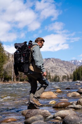Dnsys Z1: an AI-powered and lightweight knee exoskeleton