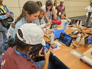 Students Become Veterinarians for a Day Thanks to experts at 'Critter Fixers,' American Veterinary Medical Association, Hill's Pet Nutrition, and NVA General Practice