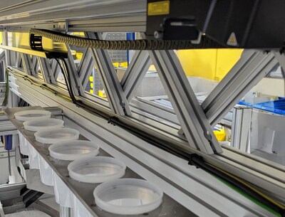 High-speed cup scanning in progress-Bold in-house testing at speeds exceeding 1.5 meters per second High-speed cup scanning in progress-Bold in-house testing at speeds exceeding 1.5 meters per second