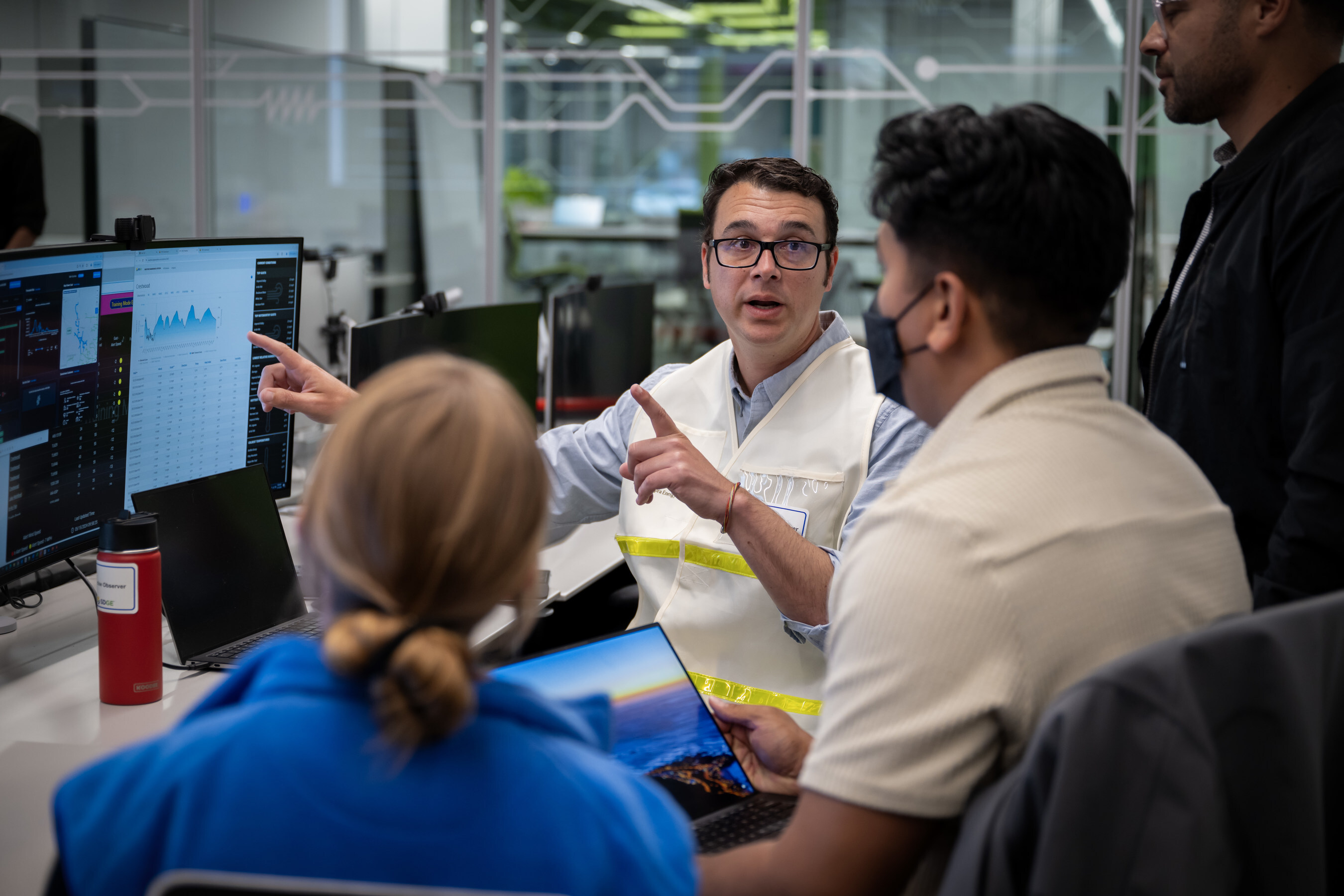 Unable to view the image, Please provide a valid URL.