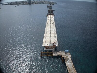 Erection of segments being carried out in Greater Malé Connectivity Project, Maldives
