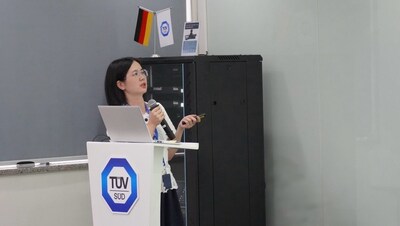 Unable to view the image, Please provide a valid URL.