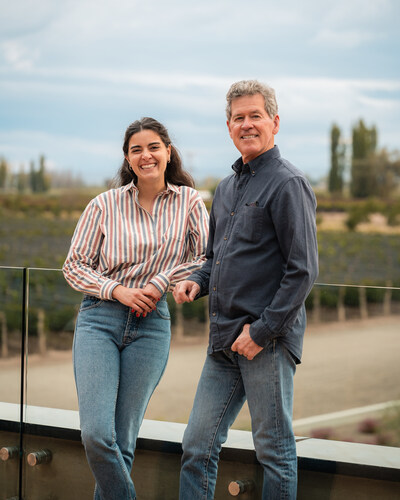 Agustina L. Hobbs and Paul Hobbs