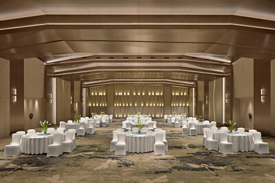 Lotus Ballroom provides a sophisticated setting for up to 500 guests, enhanced by advanced AV systems and a customizable 16-million-color LED lighting