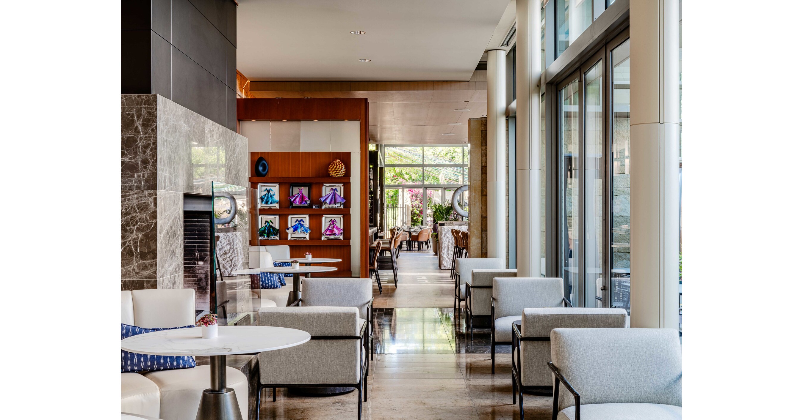 Quattro at Four Seasons Hotel Silicon Valley Unveils Elegant Interior ...