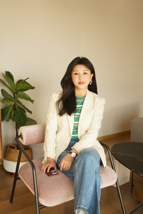 Snow Jiang: Founder and CEO of Cheerful Music Snow Jiang: Founder and CEO of Cheerful Music