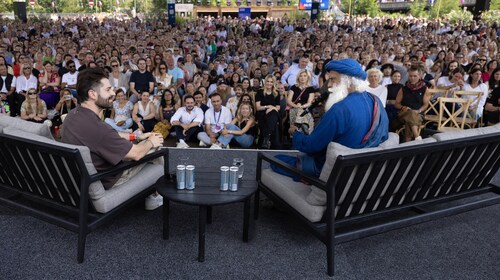 Sadghuru speaking with DJ Alok at Love Tomorrow