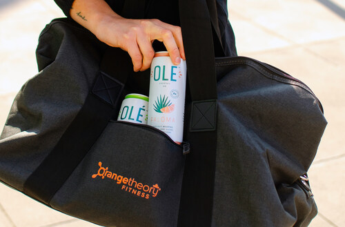 Orangetheory Fitness Canada x Olé Cocktail Co. (CNW Group/Orangetheory Fitness Canada)