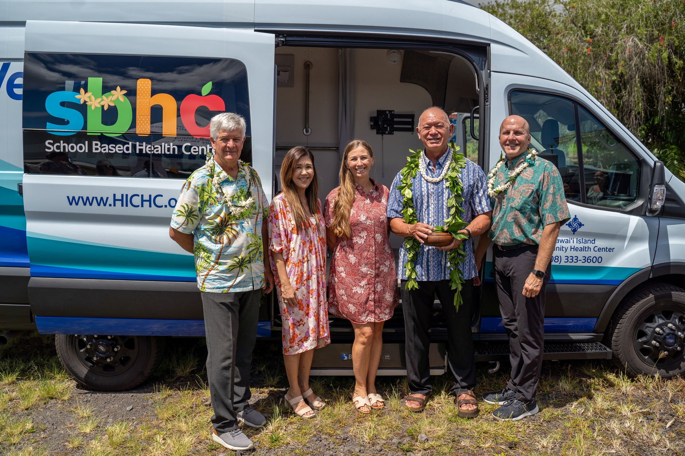 L - R: Hawaii Island Community Health Center CEO Richard Taaffe, Ohana Health Plan Vice President of Population Health and Quality Improvement Kari Shintaku, Hawaii Island Community Health Center Director of School Based Health Cecilia Sakata, Kahu Kamuela Chun and Ohana Health Plan CEO Scott Sivik.
