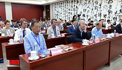 (PRNewsfoto/Huanqiu.com)