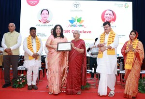 उत्तर प्रदेश सरकार ने Bright Smiles, Bright Futures® प्रोग्राम के माध्यम से 60 लाख छात्रों को मौखिक स्वास्थ्य शिक्षा प्रदान करने के लिए Colgate  को सम्मानित किया