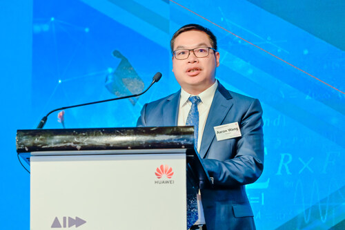 Aaron Wang, General Manager of Enterprise Business of Huawei Hong Kong, delivering his speech (PRNewsfoto/Huawei)