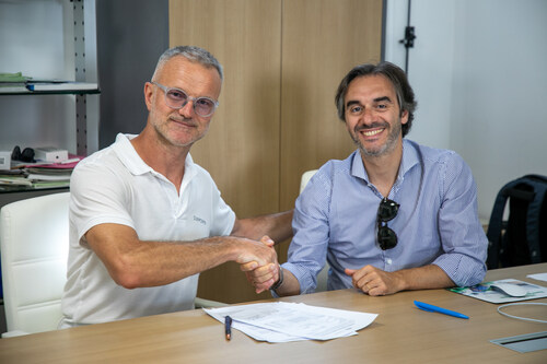 Officially signed: TCL SunPower Global and Energia Italia join forces. Officially signed: TCL SunPower Global and Energia Italia join forces.