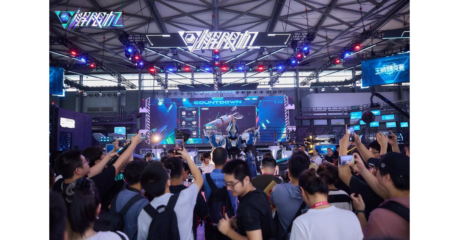 Seasun Games Mecha Break Shines at ChinaJoy
