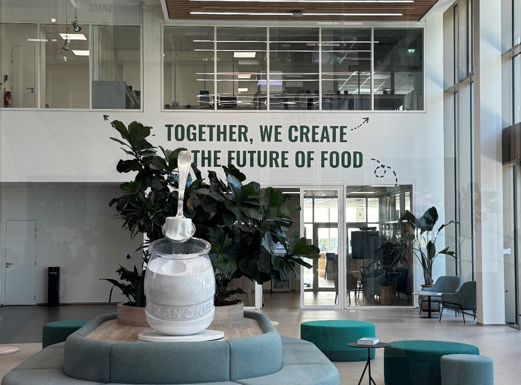 Unable to view the image, Please provide a valid URL.