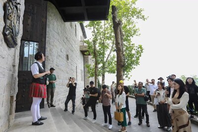 Unable to view the image, Please provide a valid URL.