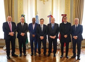 Se crean nuevas oportunidades de negocios y cooperación con la visita a Argentina de tres ministros centroamericanos y caribeños y la participación de expertos internacionales en una conferencia de agricultores