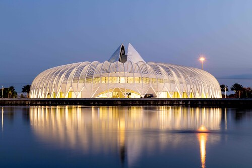 Florida Polytechnic University began the 2025-26 academic year on Monday, Aug. 18, with a record-breaking enrollment of more than 1,900 students. (PRNewsfoto/Florida Polytechnic University)