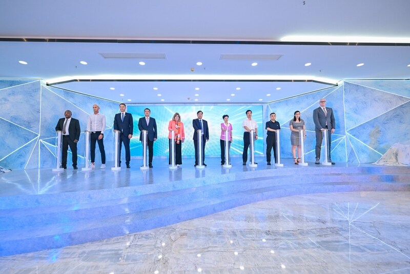 Unable to view the image, Please provide a valid URL.