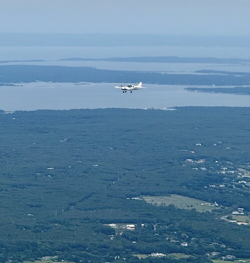 H55 B23 Energic Hamptons Flight