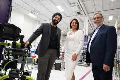 The start of a great partnership - Manmeet Maggu, Kiran Mann and Dial Pabla (CNW Group/Trexo Robotics)