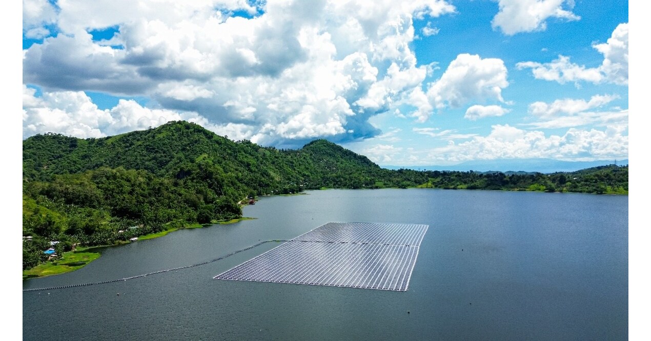 PLTS Terapung Berskala Megawatt yang Pertama di Filipina Sukses Tersambung dengan Jaringan Listrik