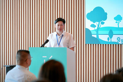 Mr. Wang Ting, Executive Deputy Secretary General of the Carbon Neutrality Committee of CECA, delivers a speech