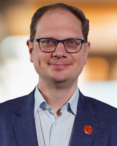 Peter DeYoung, CEO, Piramal Global Pharma, Piramal Pharma Ltd Peter DeYoung, CEO, Piramal Global Pharma, Piramal Pharma Ltd