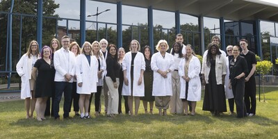 Members of Larivière et Massicotte, Pharmaciennes inc. team. (CNW Group/Larivière et Massicotte, Pharmaciennes, Inc.)
