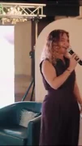 Del tabú al escenario: Laura Termini lleva la perimenopausia y la menopausia con humor y empoderamiento