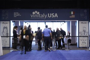 Vinitaly.USA 2025 in Chicago: Italian Wine Showcases Resilience in the U.S. While Navigating Tariff Challenges