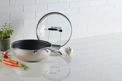 New Circulon Infinity Pan with ScratchDefense™