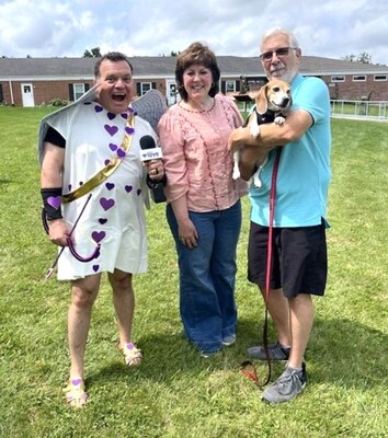 A trio of “off-season Cupids” sprinted Coast to Coast, trading in their bows and arrows for microphones and megaphones, in search of heartwarming, real-life love stories of adopted pets for the Petco Love Stories campaign.
