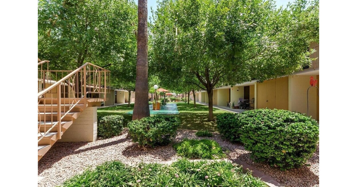 Neighborhood Ventures Successfully Closes on Venture on Maryland in Central Phoenix