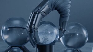 BrainCo's Lightweight Hand Lifts 20kg for Robots