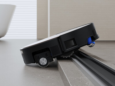ECOVACS unveils the DEEBOT X11 OMNICYCLONE at IFA 2025 in Berlin.