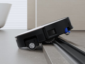 ECOVACS Unveils Award-Winning DEEBOT at IFA with Industry's First Fast-Charging Robotic Cleaner